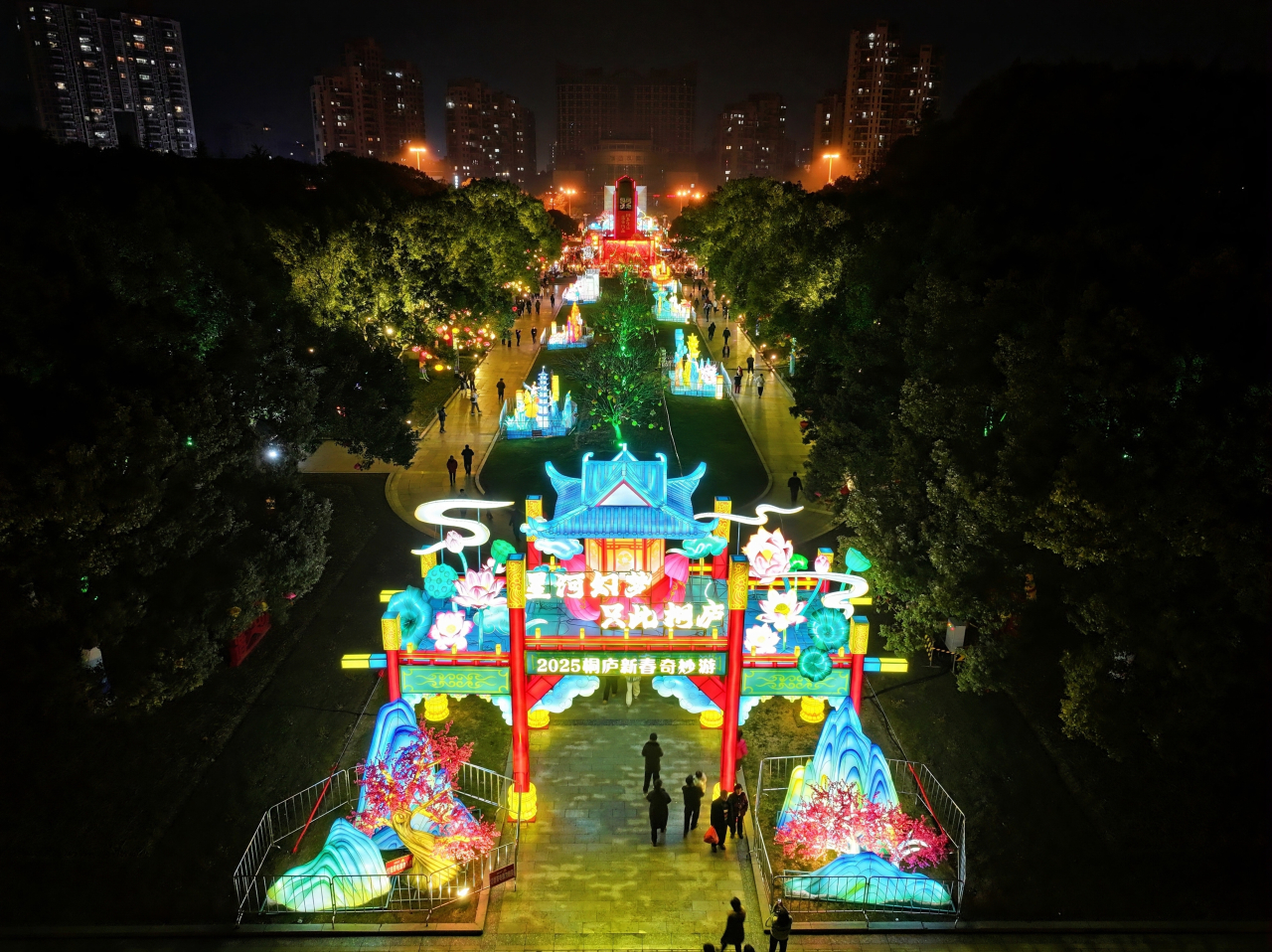 活动现场.jpg 活动现场.jpg